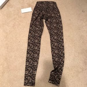 Lululemon shine tight